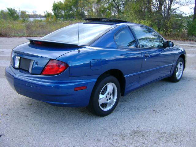 Pontiac Sunfire 2004 photo 2