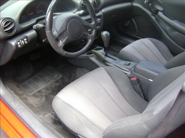 Pontiac Sunfire 2004 photo 4