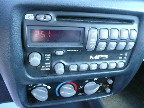 Pontiac Sunfire 2004 photo 4