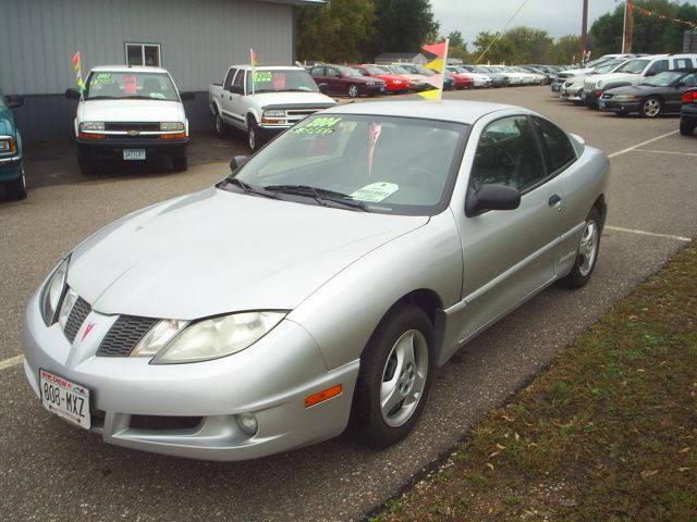 Pontiac Sunfire 2004 photo 1