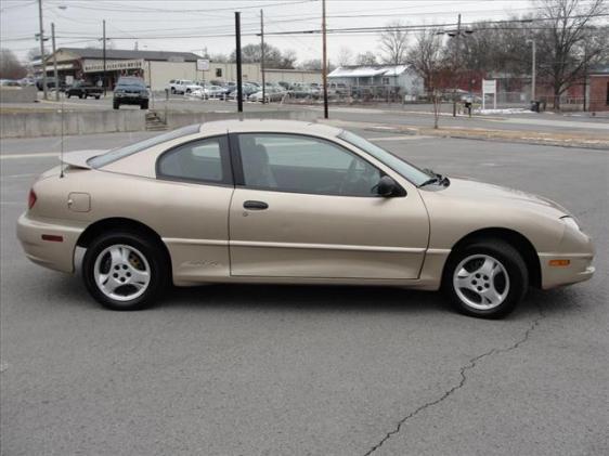 Pontiac Sunfire 2005 photo 5