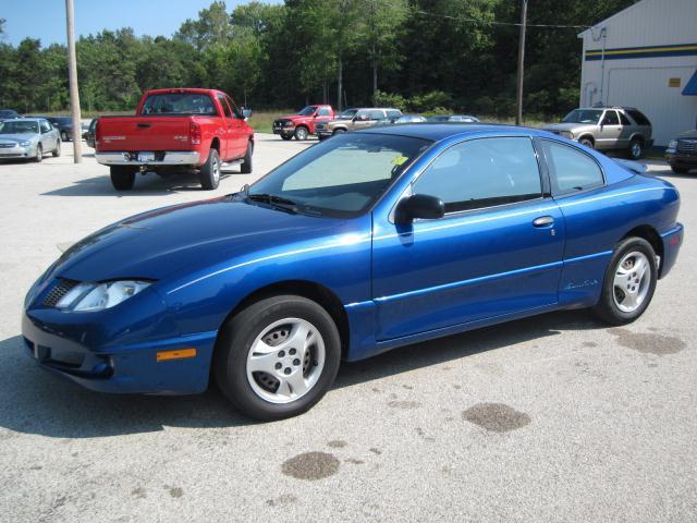 Pontiac Sunfire 2005 photo 2
