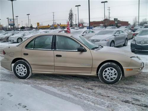 Pontiac Sunfire 2005 photo 2
