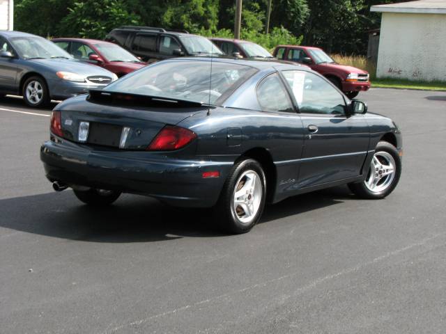 Pontiac Sunfire 2005 photo 1
