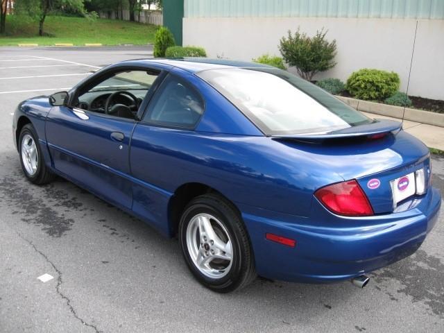 Pontiac Sunfire 2005 photo 2