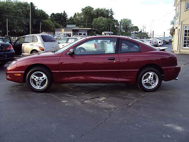 Pontiac Sunfire Base Coupe