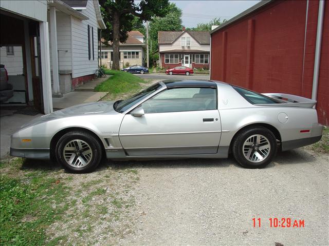 Pontiac TRANS AM 1987 photo 1