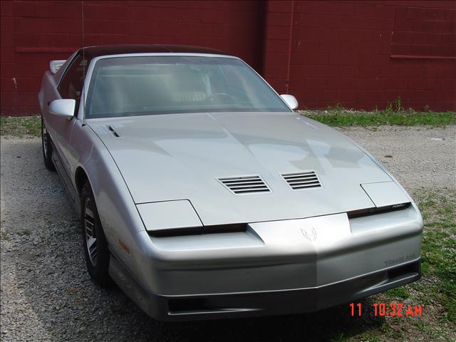 Pontiac TRANS AM 1987 photo 3