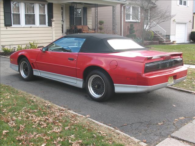 Pontiac TRANS AM 1987 photo 1