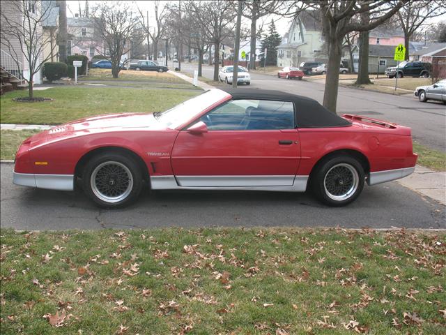 Pontiac TRANS AM 1987 photo 2
