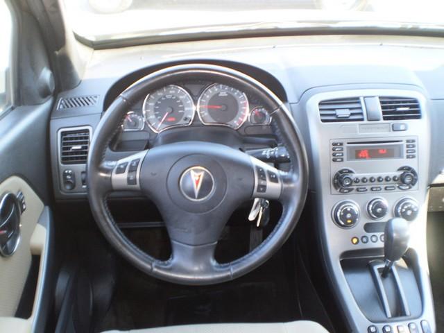 Pontiac Torrent 2006 photo 2