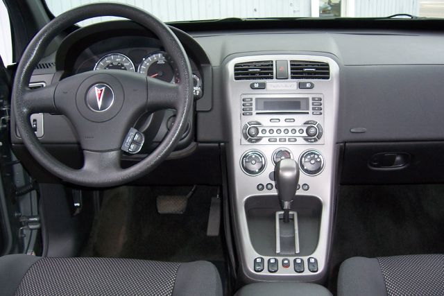 Pontiac Torrent 2006 photo 9