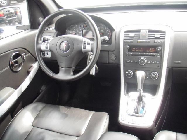 Pontiac Torrent 2008 photo 2