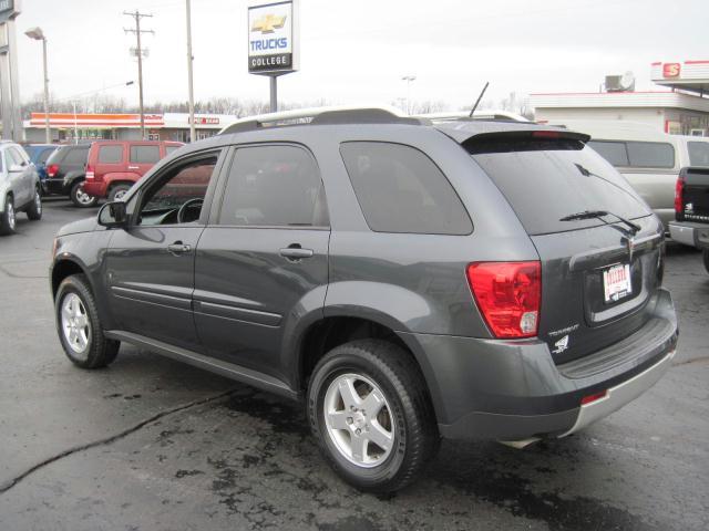 Pontiac Torrent 2009 photo 3