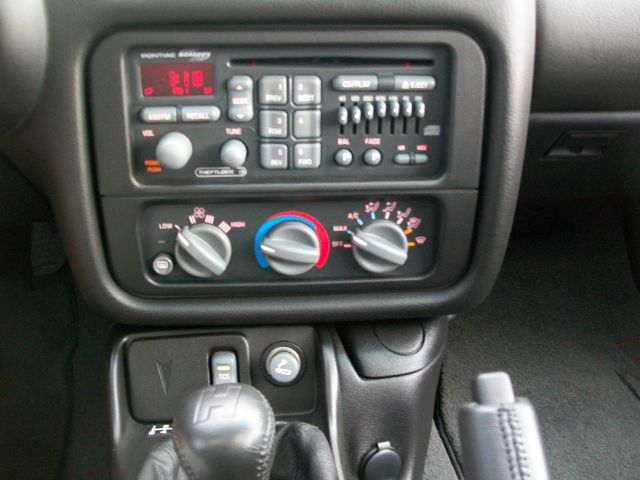 Pontiac TRANS AM 2002 photo 5