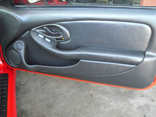 Pontiac TRANS AM 2002 photo 2