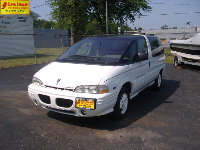 Pontiac Trans Sport SE MiniVan