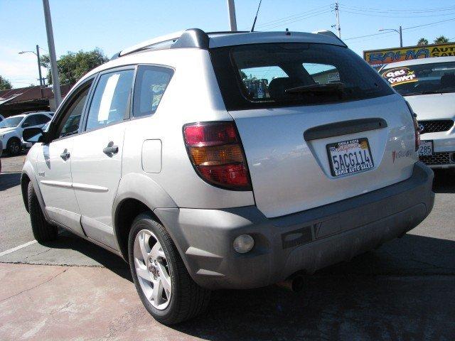 Pontiac Vibe 2003 photo 2