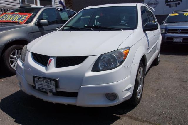 Pontiac Vibe 2003 photo 1