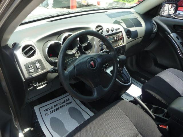 Pontiac Vibe EX Sedan AT Sport Utility