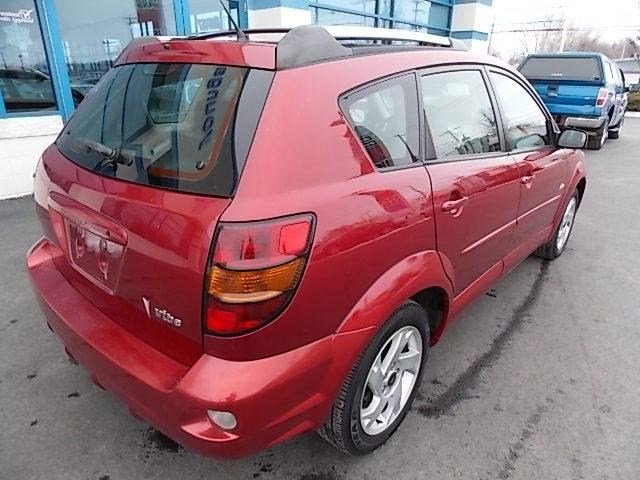 Pontiac Vibe 2003 photo 2