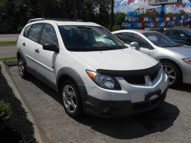 Pontiac Vibe 2003 photo 2