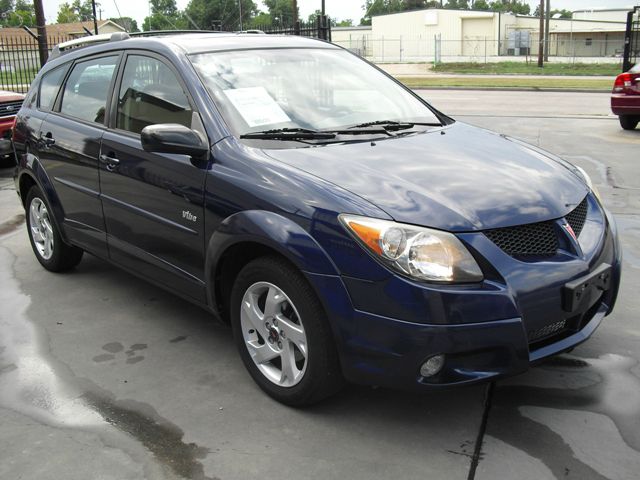 Pontiac Vibe 2003 photo 2
