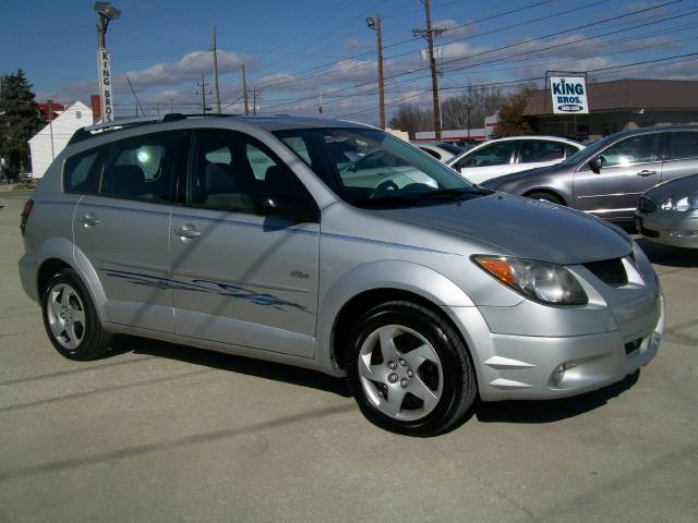 Pontiac Vibe 2003 photo 2