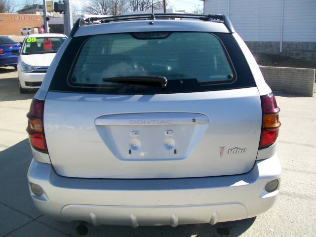 Pontiac Vibe 2003 photo 3