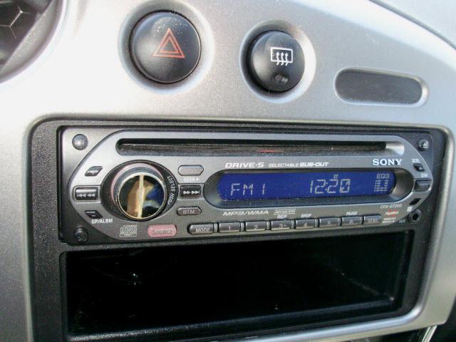 Pontiac Vibe 2003 photo 2