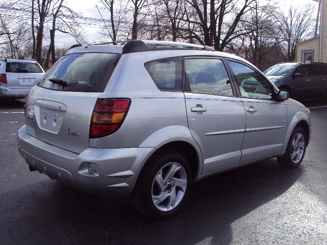 Pontiac Vibe 2003 photo 3