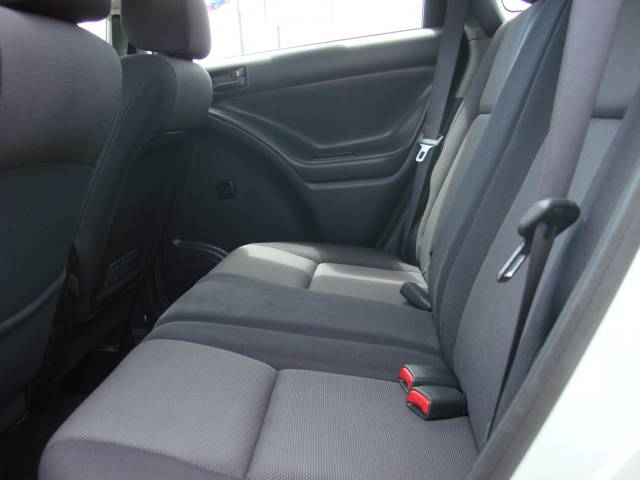 Pontiac Vibe 2003 photo 4