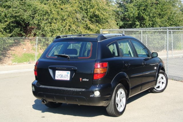 Pontiac Vibe 2003 photo 3
