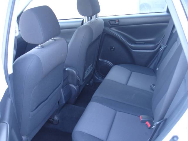 Pontiac Vibe 2003 photo 1