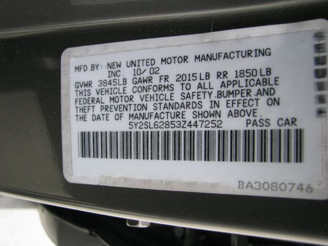 Pontiac Vibe 2003 photo 3