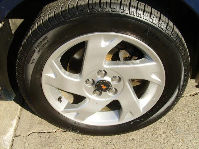 Pontiac Vibe 2004 photo 5