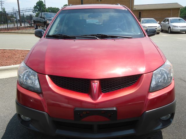 Pontiac Vibe 2004 photo 1