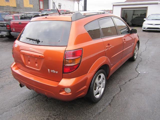 Pontiac Vibe 2004 photo 2