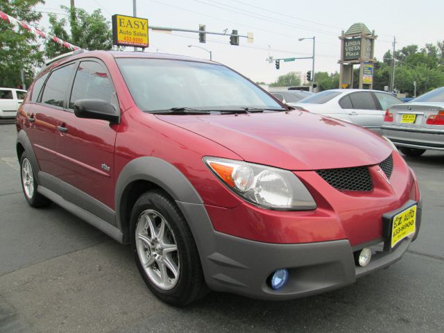 Pontiac Vibe 2004 photo 2