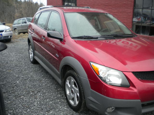 Pontiac Vibe 2004 photo 1