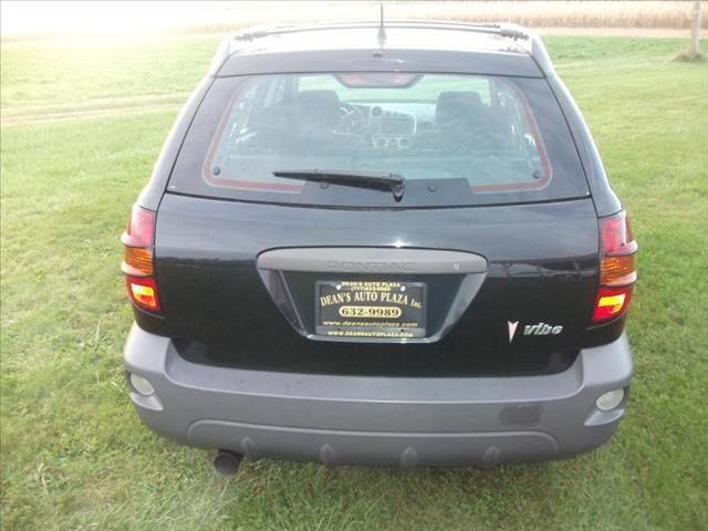 Pontiac Vibe 2004 photo 1