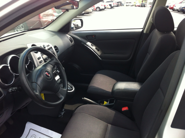 Pontiac Vibe 2004 photo 12