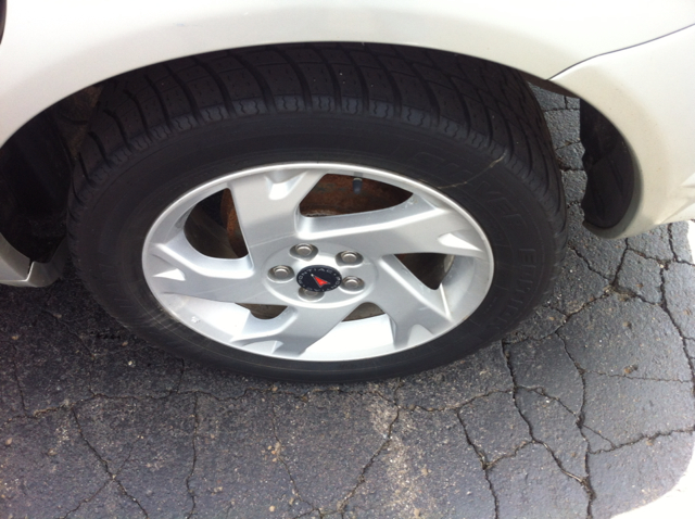 Pontiac Vibe 2004 photo 7