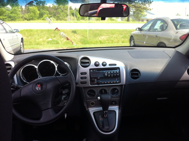 Pontiac Vibe 2004 photo 9