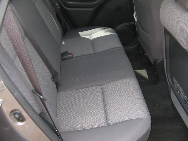 Pontiac Vibe 2004 photo 12