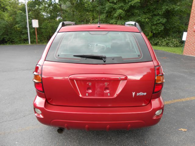 Pontiac Vibe 2005 photo 18