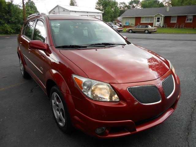 Pontiac Vibe 2005 photo 2