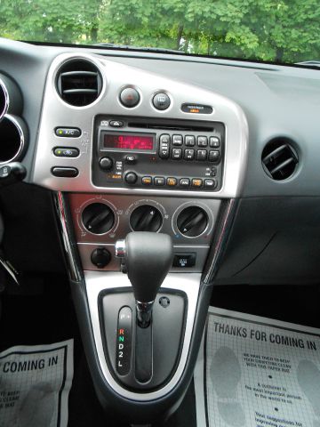 Pontiac Vibe 2005 photo 22