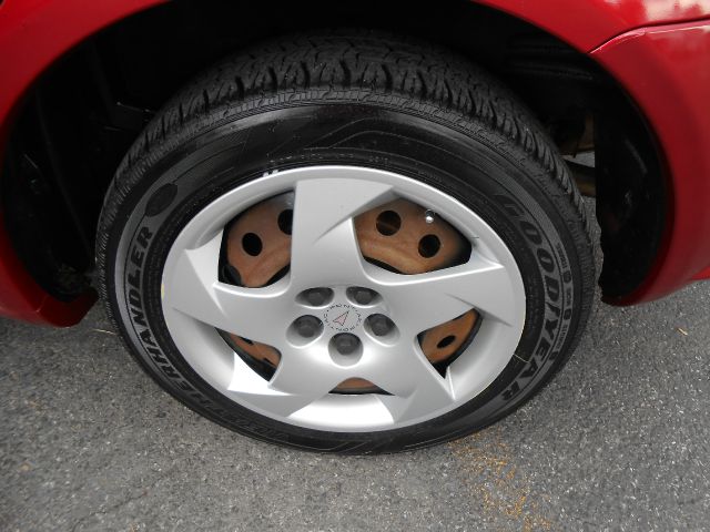 Pontiac Vibe 2005 photo 7