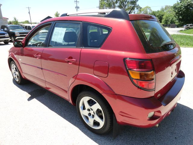Pontiac Vibe 2005 photo 11